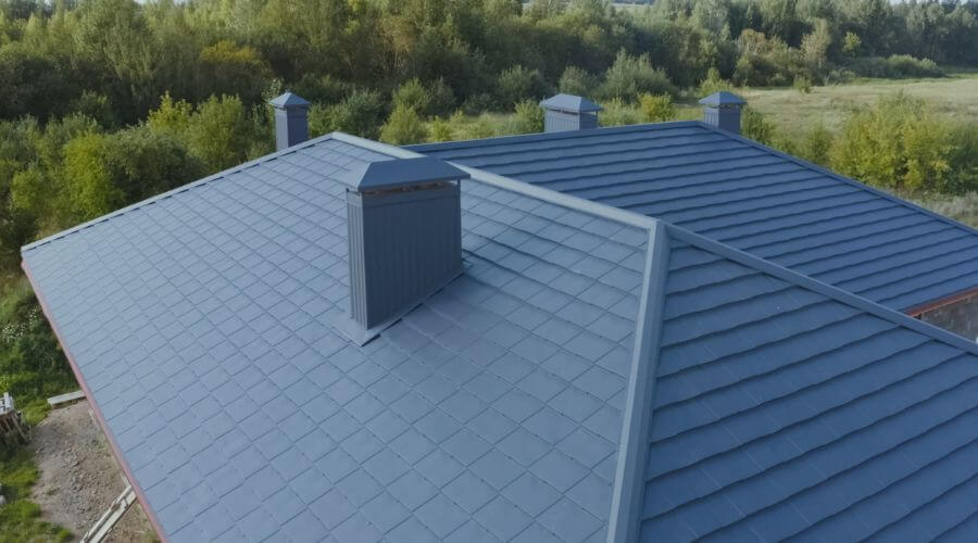 Professional gutter cleaning in Bucklin, MO